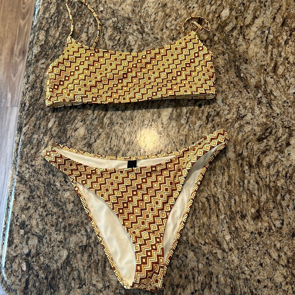 triangl bikini